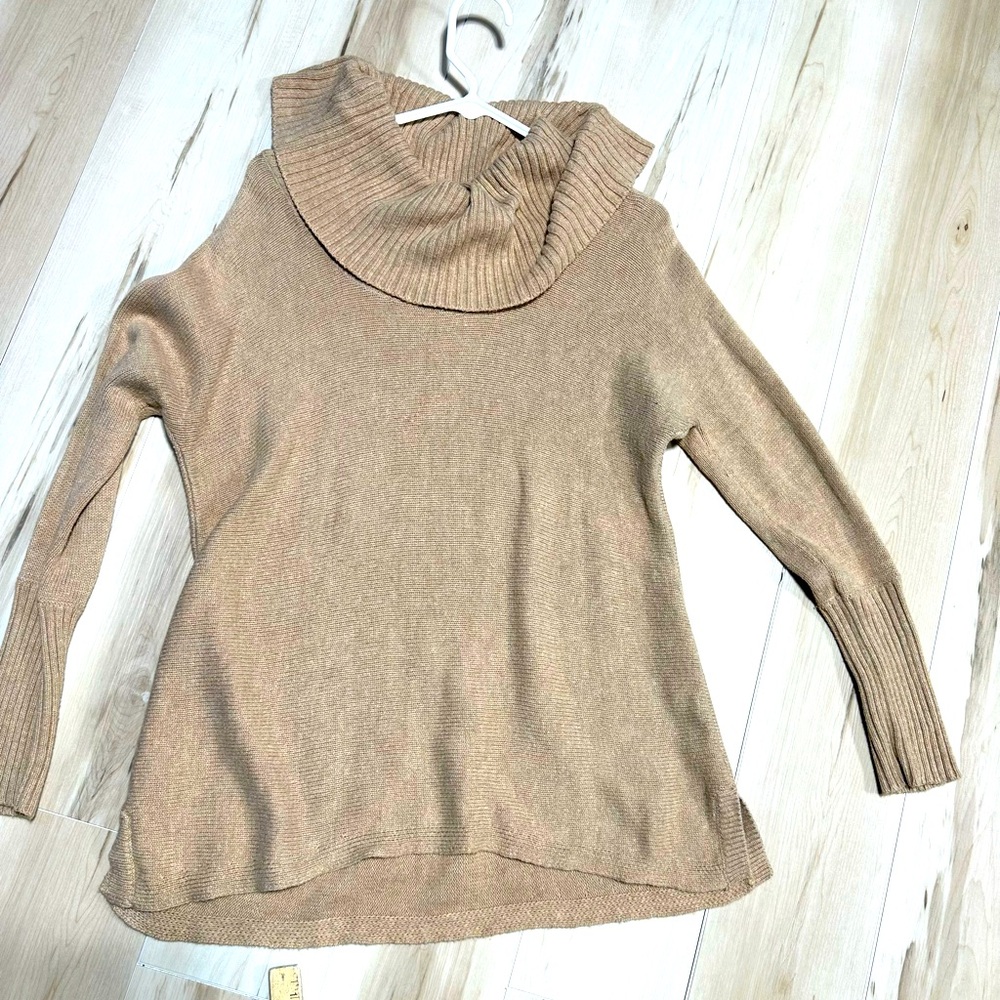 Chico's Elegant Tan Cowl Neck Sweater size zero/xs/s A147